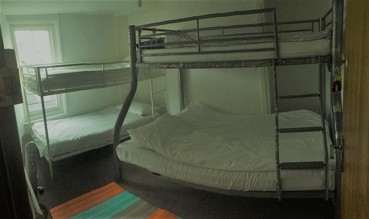 Хостел Dover Backpackers Екстер'єр фото